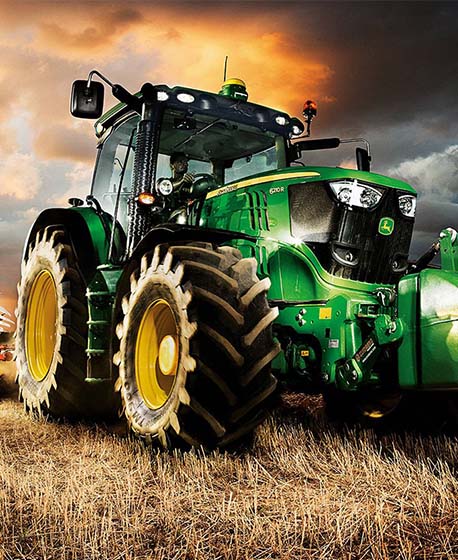 Tractor John Deere verde